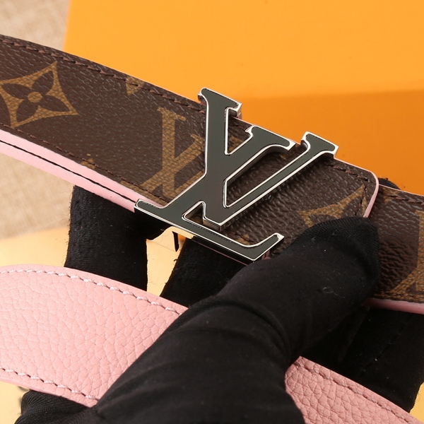 激安ルイヴィトンベルト背面デザイン